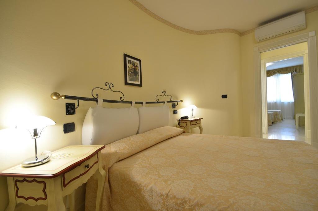 Relais Du Lac Desenzano del Garda Phòng bức ảnh