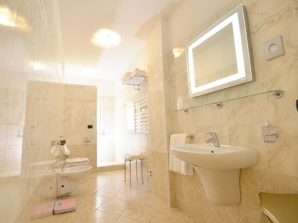 Relais Du Lac Desenzano del Garda Ngoại thất bức ảnh